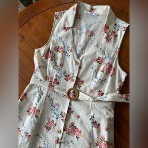 ❌ Sold ❌ Cream Floral Linen/Cotton Dress